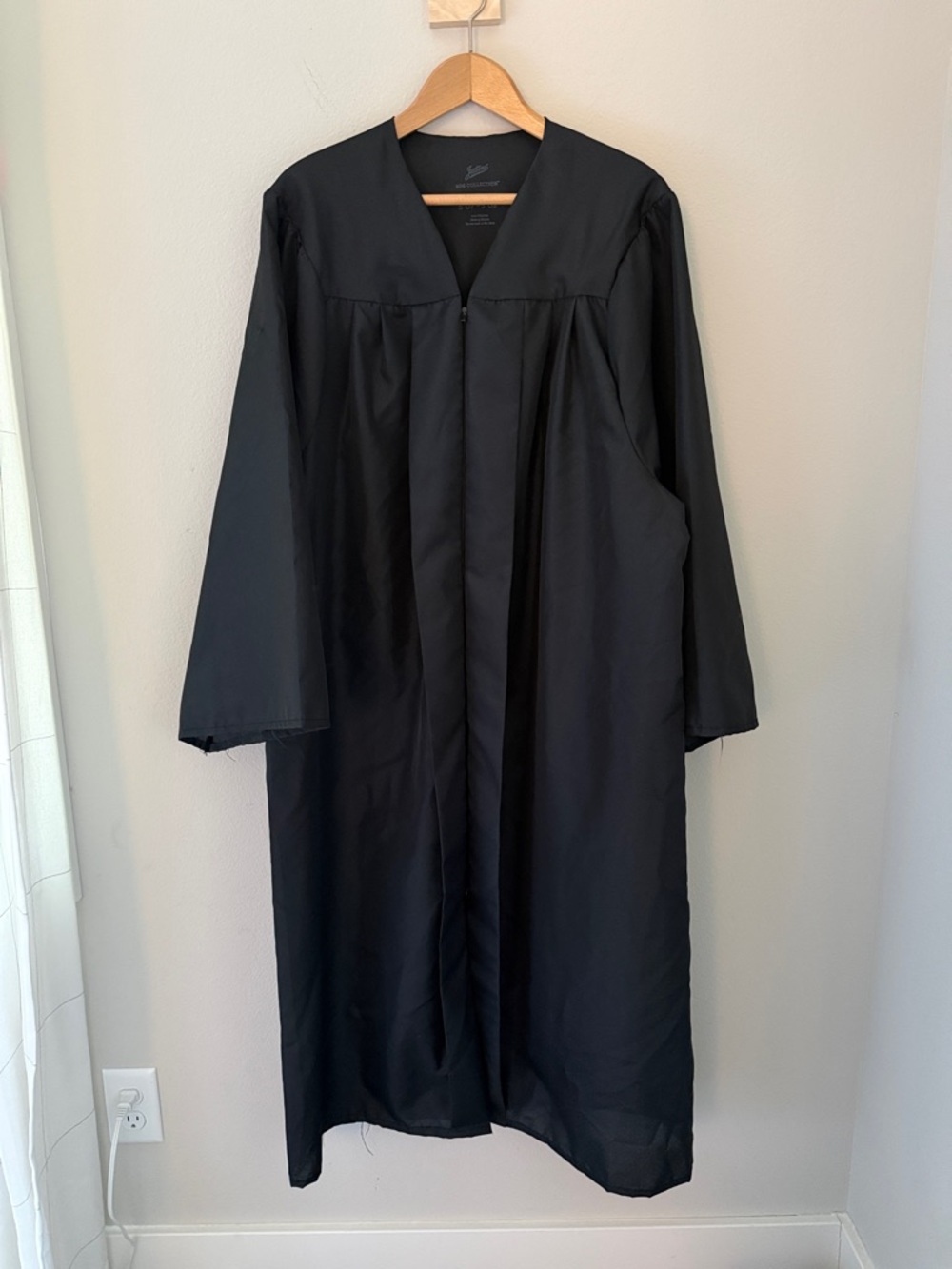 Jostens Black Academic Gown 5’7 to 5’9